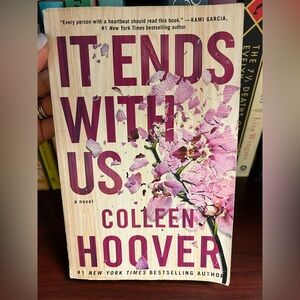 'It Ends With Us' Book - Pink Cover